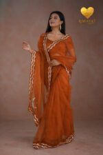 Silver & Gold Edge Saree - Image 3